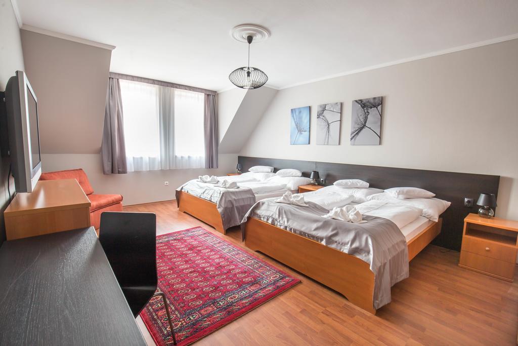 Salt Hill Apartmanok Egerszalók Екстериор снимка
