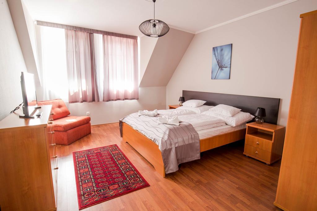 Salt Hill Apartmanok Egerszalók Екстериор снимка